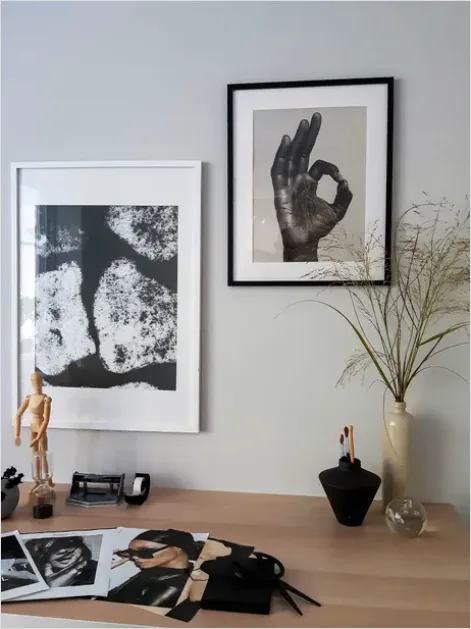 Detail Minimalist Workspace Neutral Tones Photo Number 15