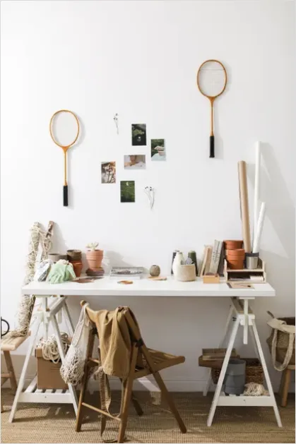 Detail Minimalist Workspace Neutral Tones Photo Number 3