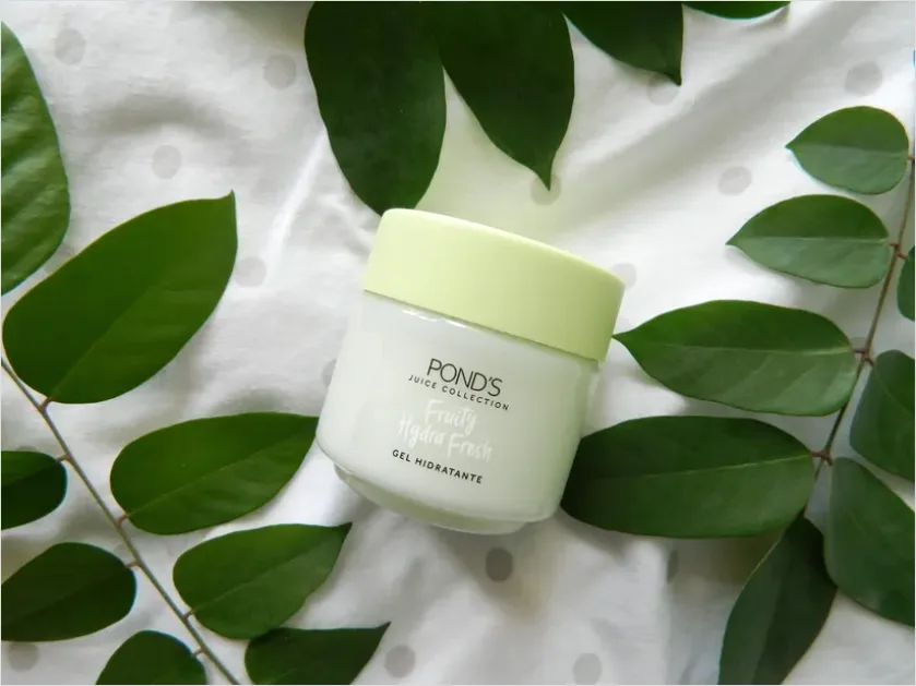 Detail Moisturizer Jar Flat Lay Photo Number 12