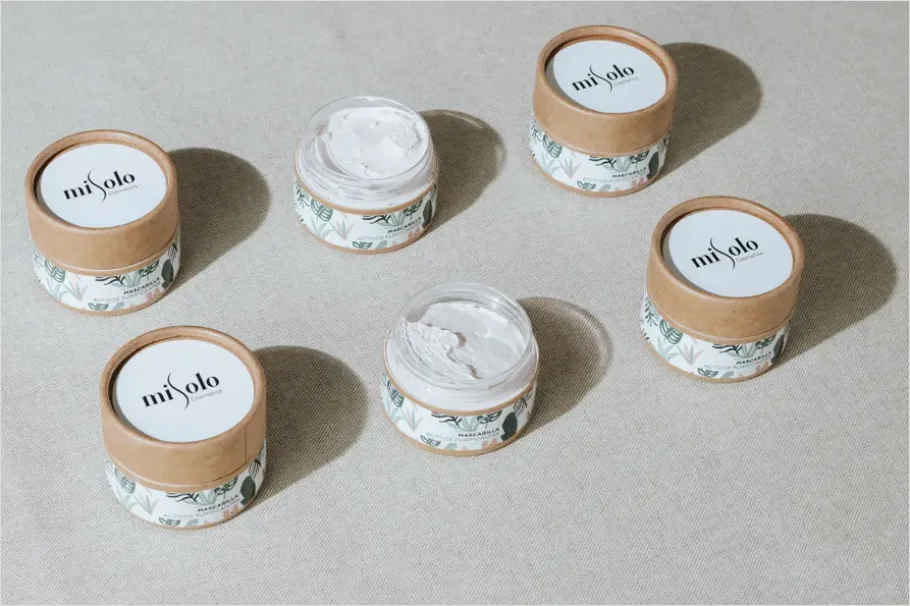 Detail Moisturizer Jar Flat Lay Photo Number 5
