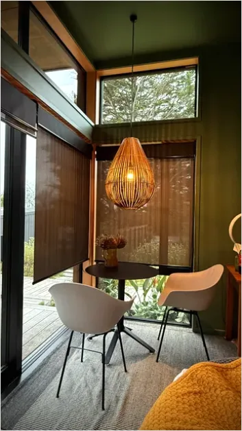 Detail Pendant Light Over Dining Table Number 10