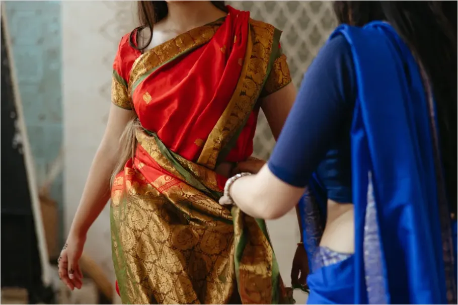 Detail Sari Drape Indian Traditional Clothing Photo Number 8