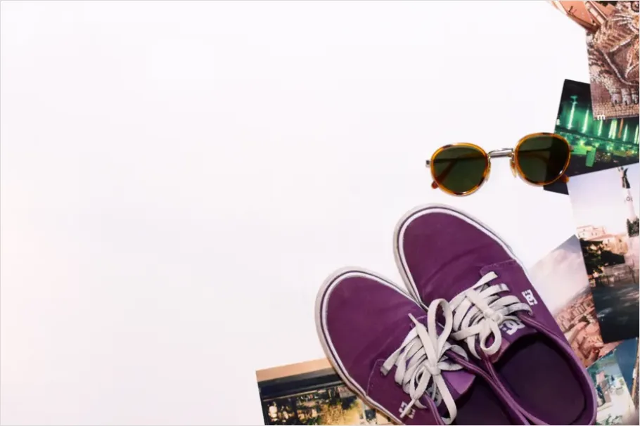 Detail Sunglasses Flat Lay Photo Number 2