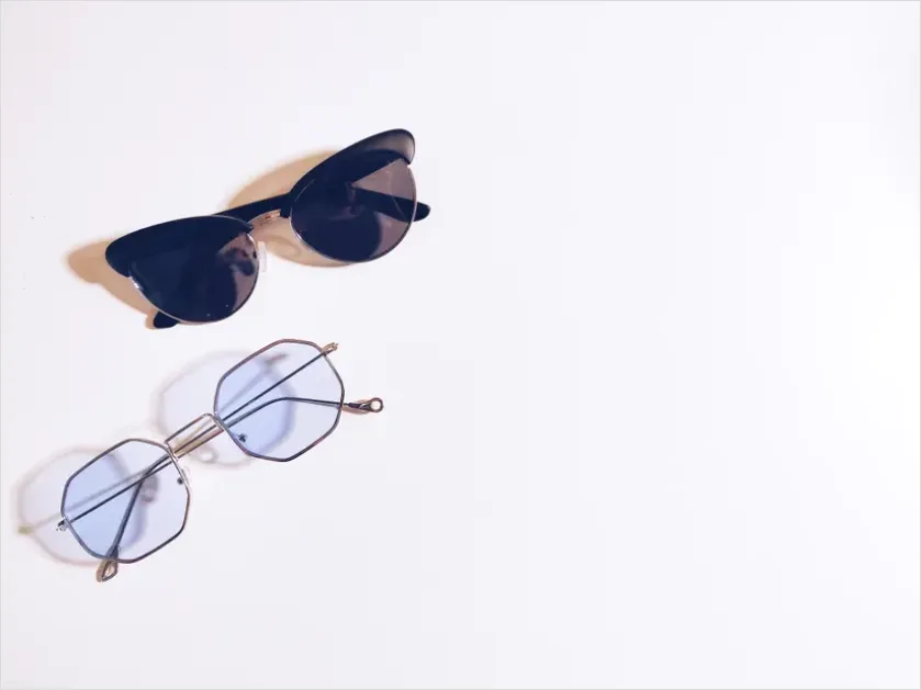Detail Sunglasses Flat Lay Photo Number 15