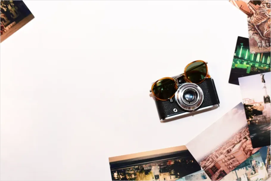 Detail Sunglasses Flat Lay Photo Number 4