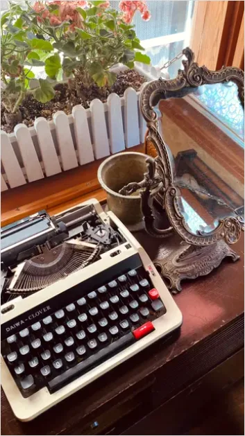 Detail Typewriter Still Life Desk Scene Number 9