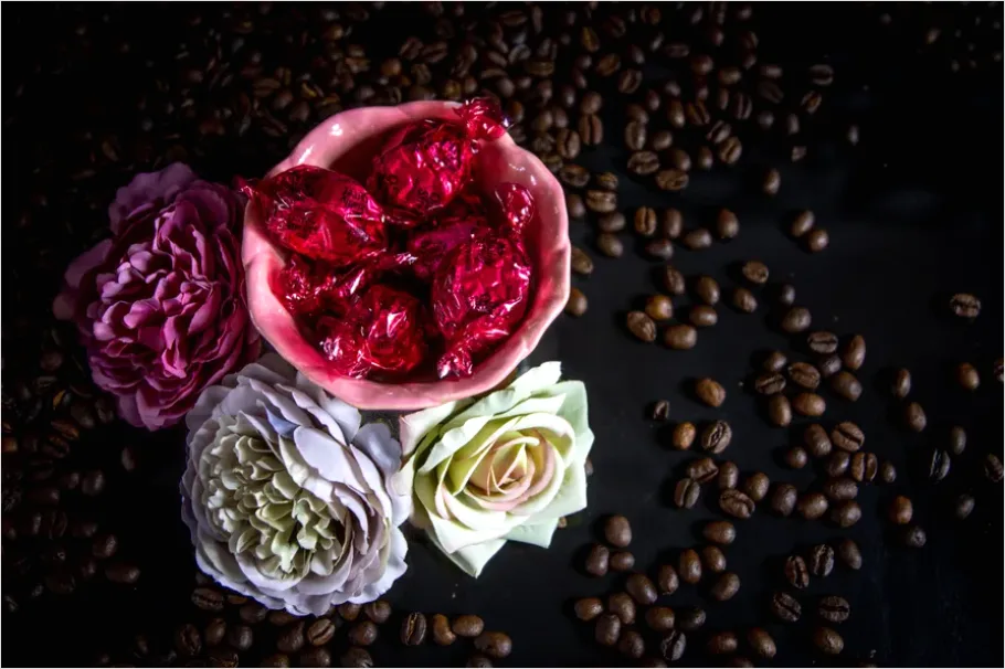 Detail Valentines Still Life Roses Chocolate Number 8