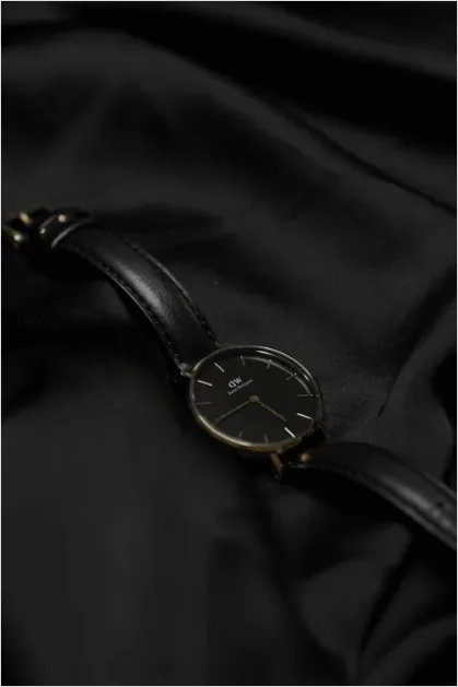 Detail Watch Still Life Product Photo Number 9