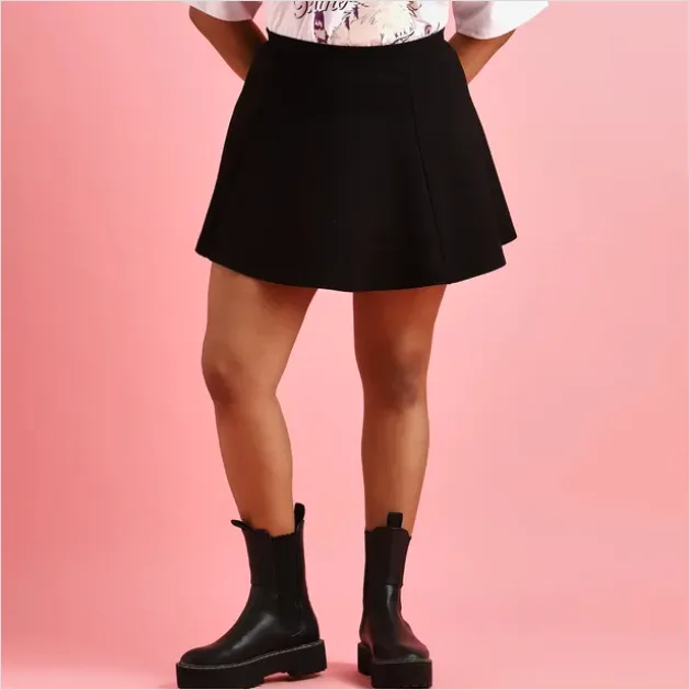 Detail Work Outfit Ideas Photo Women Number 2