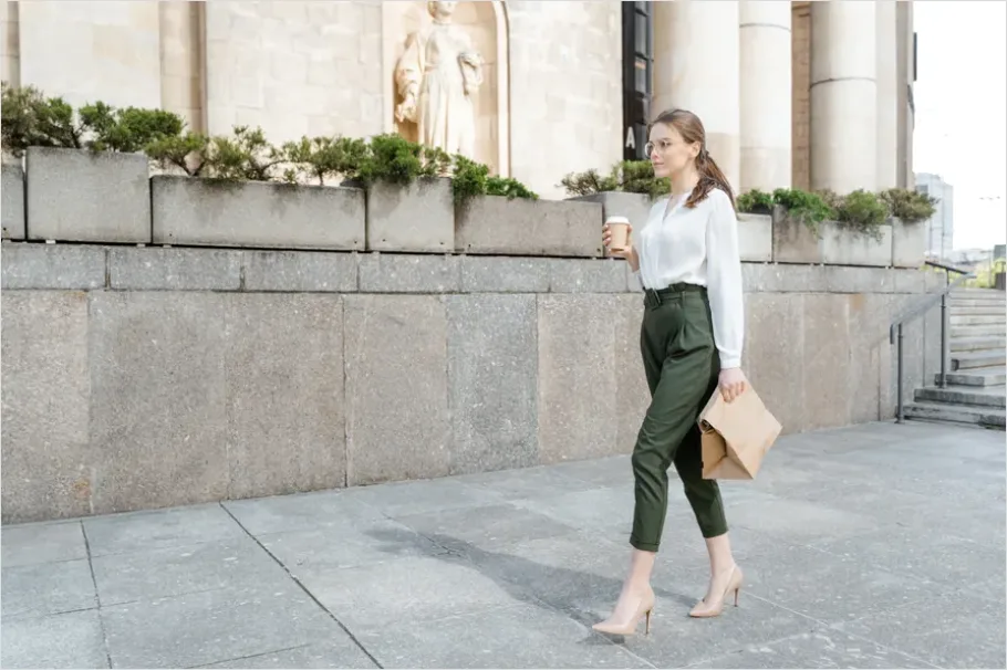 Detail Work Outfit Ideas Photo Women Number 12