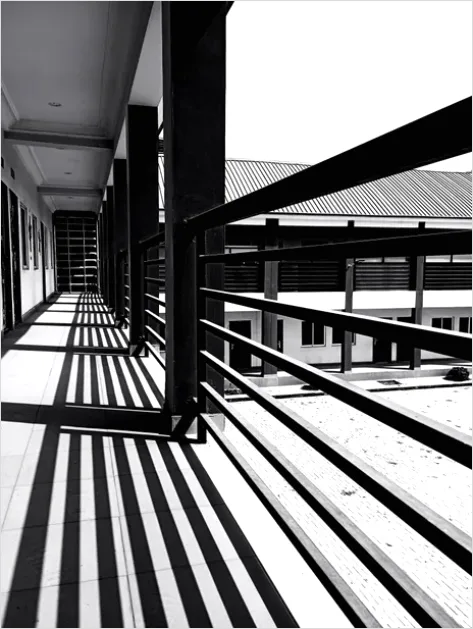Detail Abstract Geometric Shadow Pattern Photo Number 3