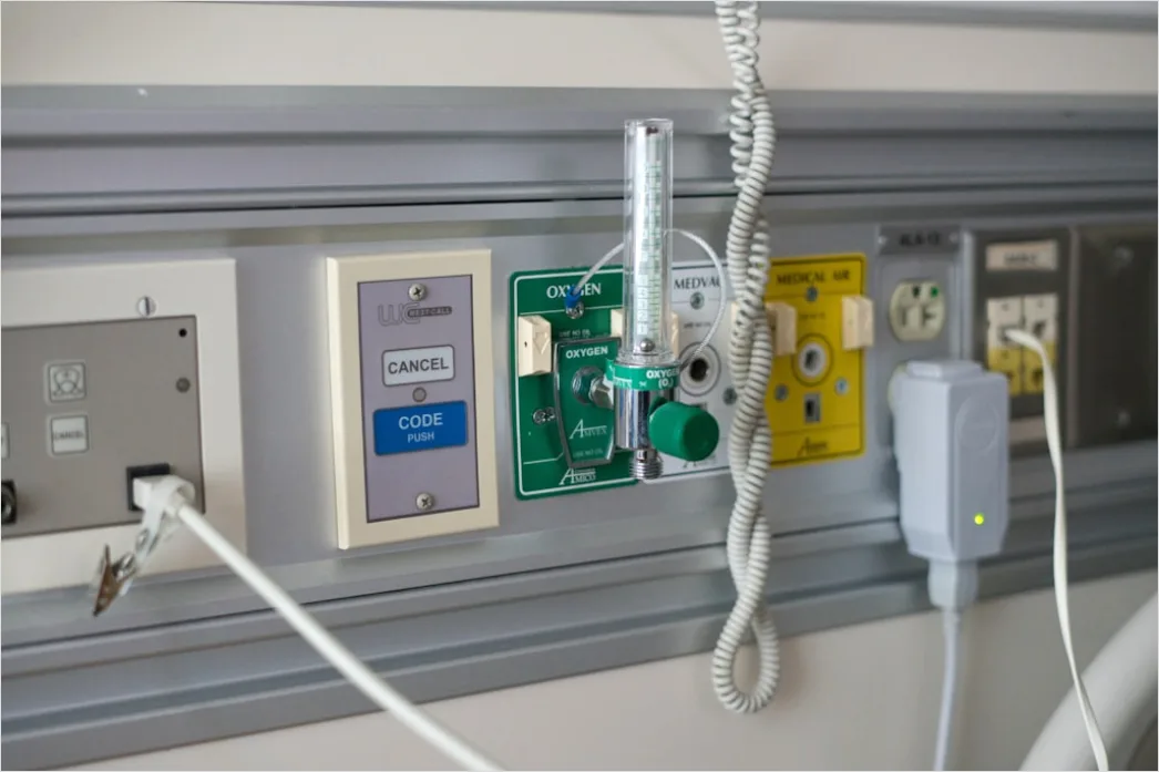 Detail Ambulance Interior Medical Equipment Detail Number 15