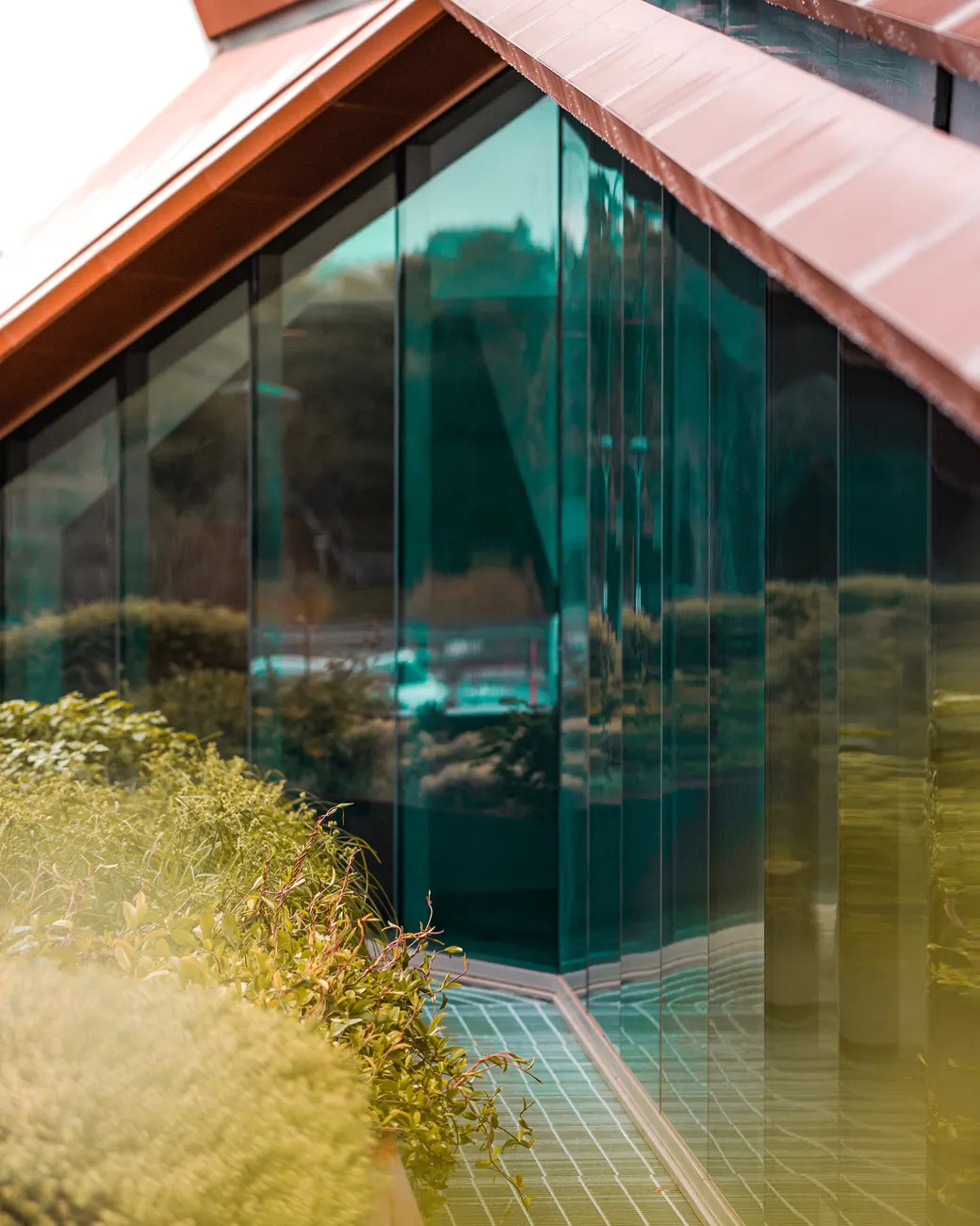 Detail Architecture Exterior With Landscaping Photo Number 15