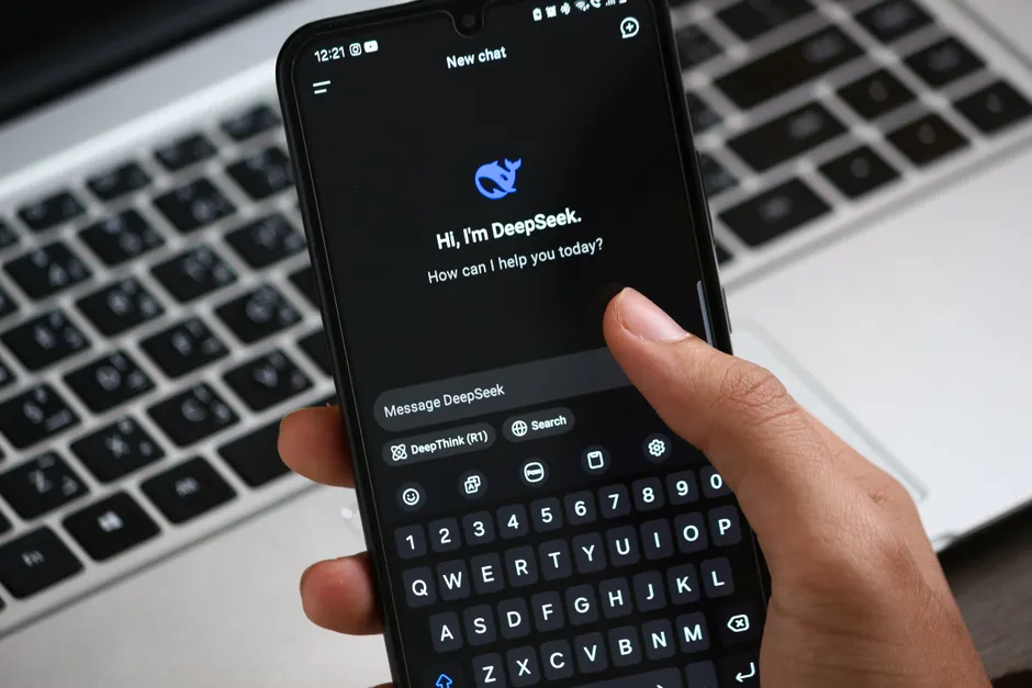 Detail Chatbot Interface On Smartphone Screen Close Up Number 7