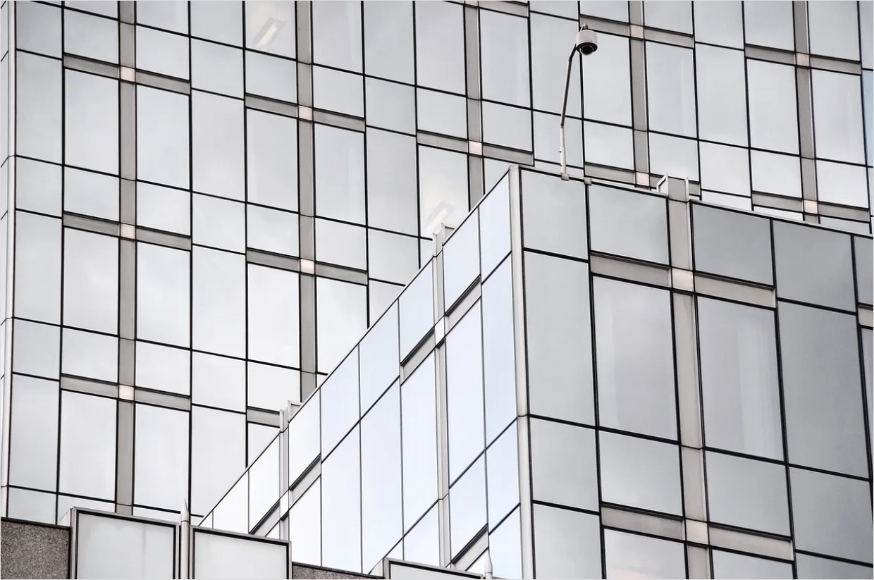 City High Rise Facade Pattern Photo A597