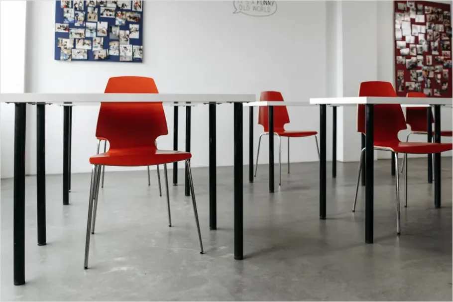 Detail Classroom Empty Desks Photo Number 2