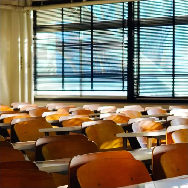 Detail Classroom Empty Desks Photo Number 11