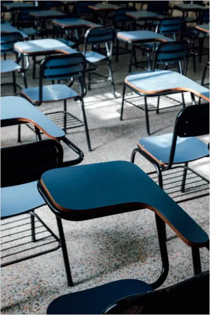 Detail Classroom Empty Desks Photo Number 12