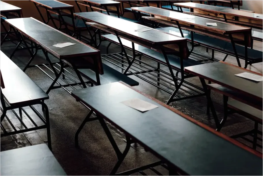 Detail Classroom Empty Desks Photo Number 16