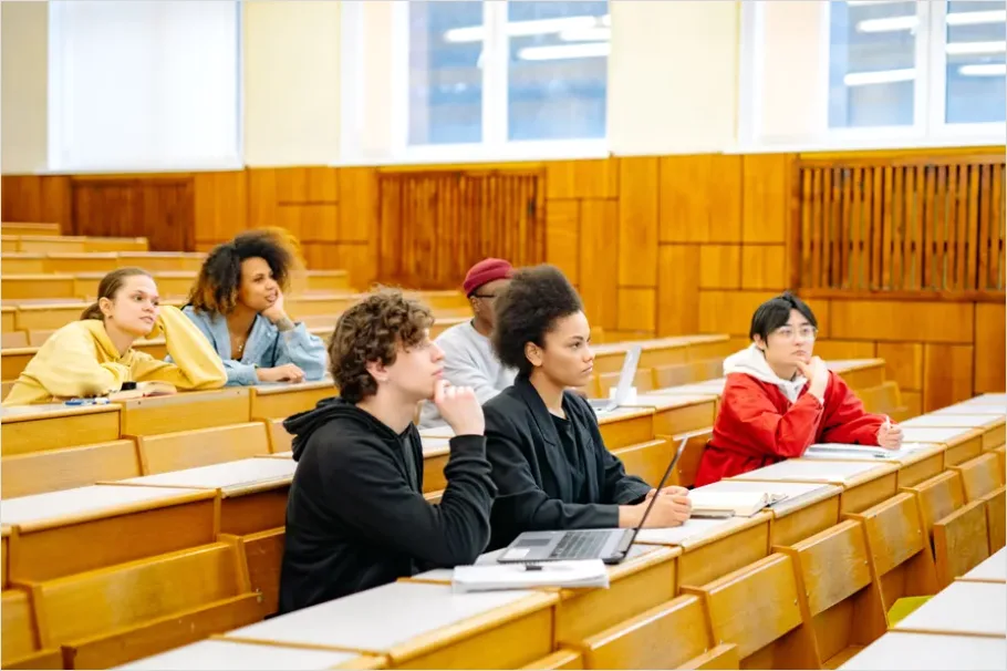 Detail College Lecture Hall Photo Number 5