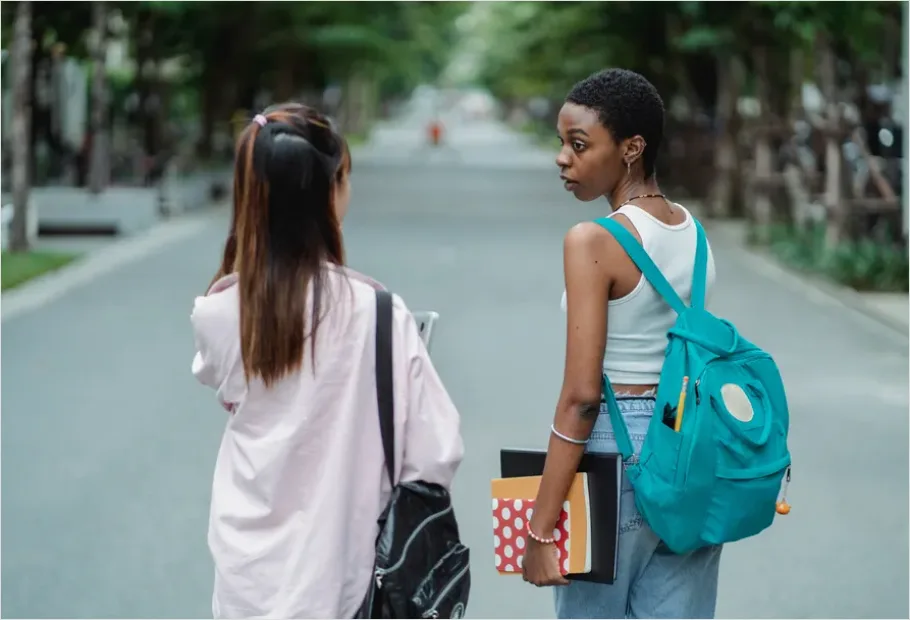 Detail College Student With Backpack Photo Number 4