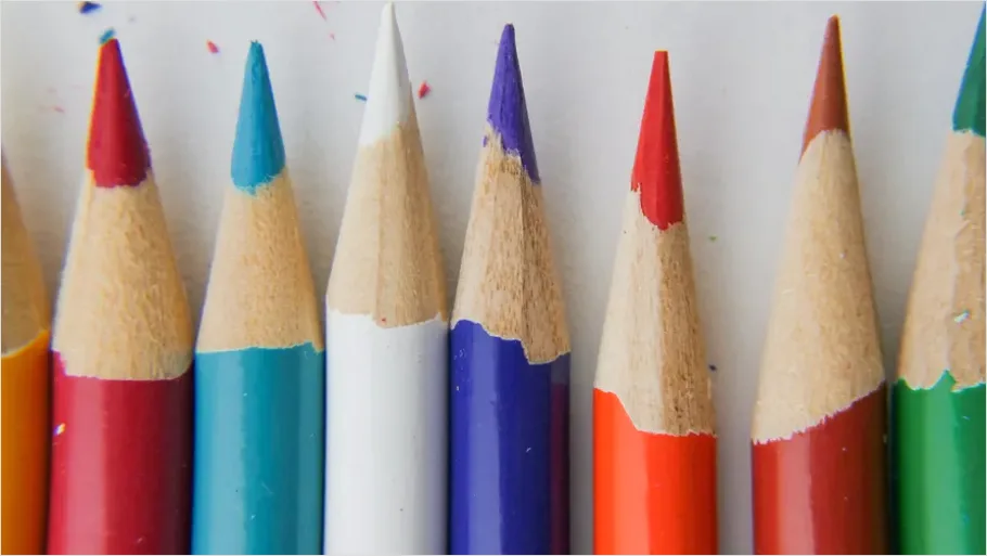 Detail Colored Pencils Close Up Photo Number 4