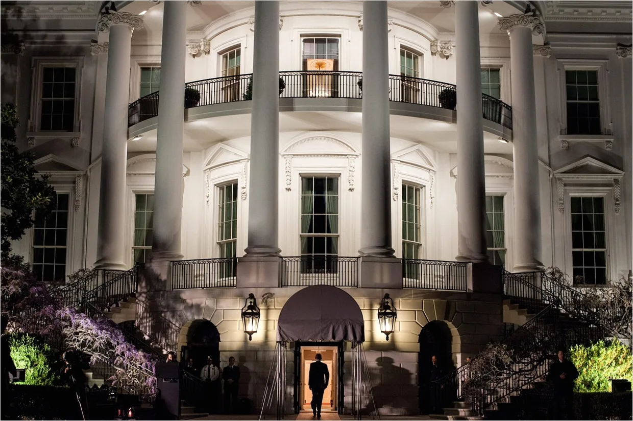 Detail Columns And Portico Entrance Photo Number 4