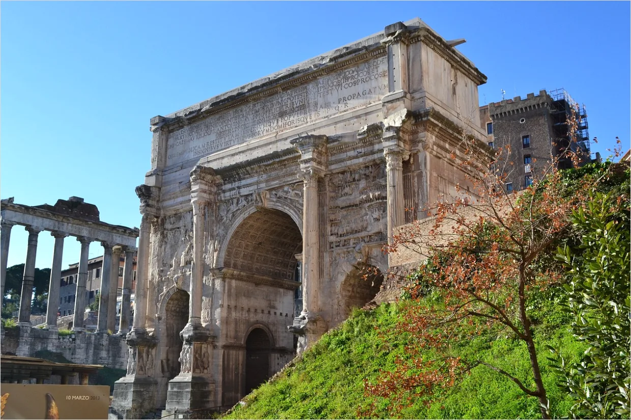 Detail Columns And Portico Entrance Photo Number 7