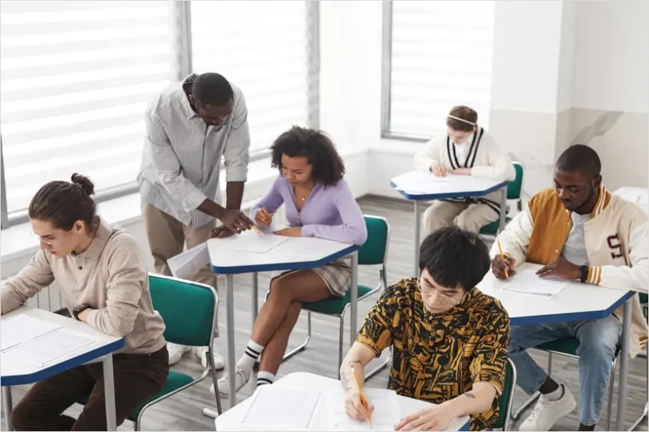 Detail Diverse Learners Classroom Photo Number 12