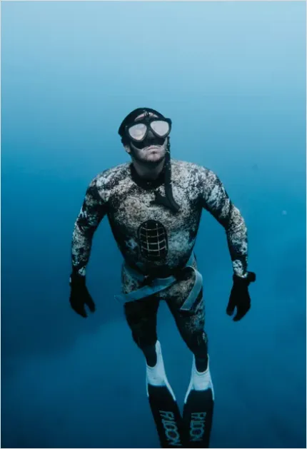 Detail Freediver Underwater Portrait Photo Number 11