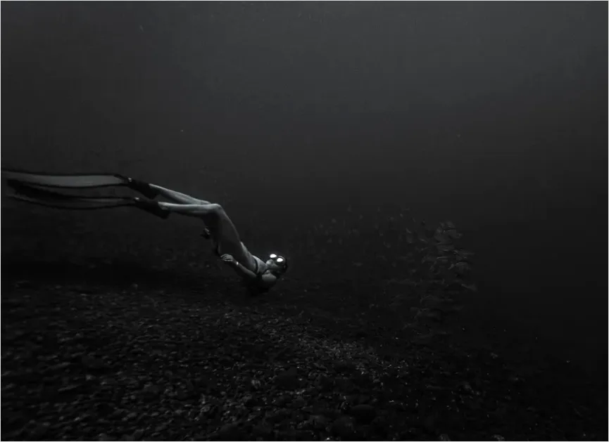 Detail Freediver Underwater Portrait Photo Number 13