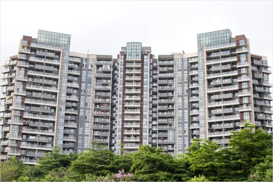 High Rise Apartment Building Exterior Photo 612a