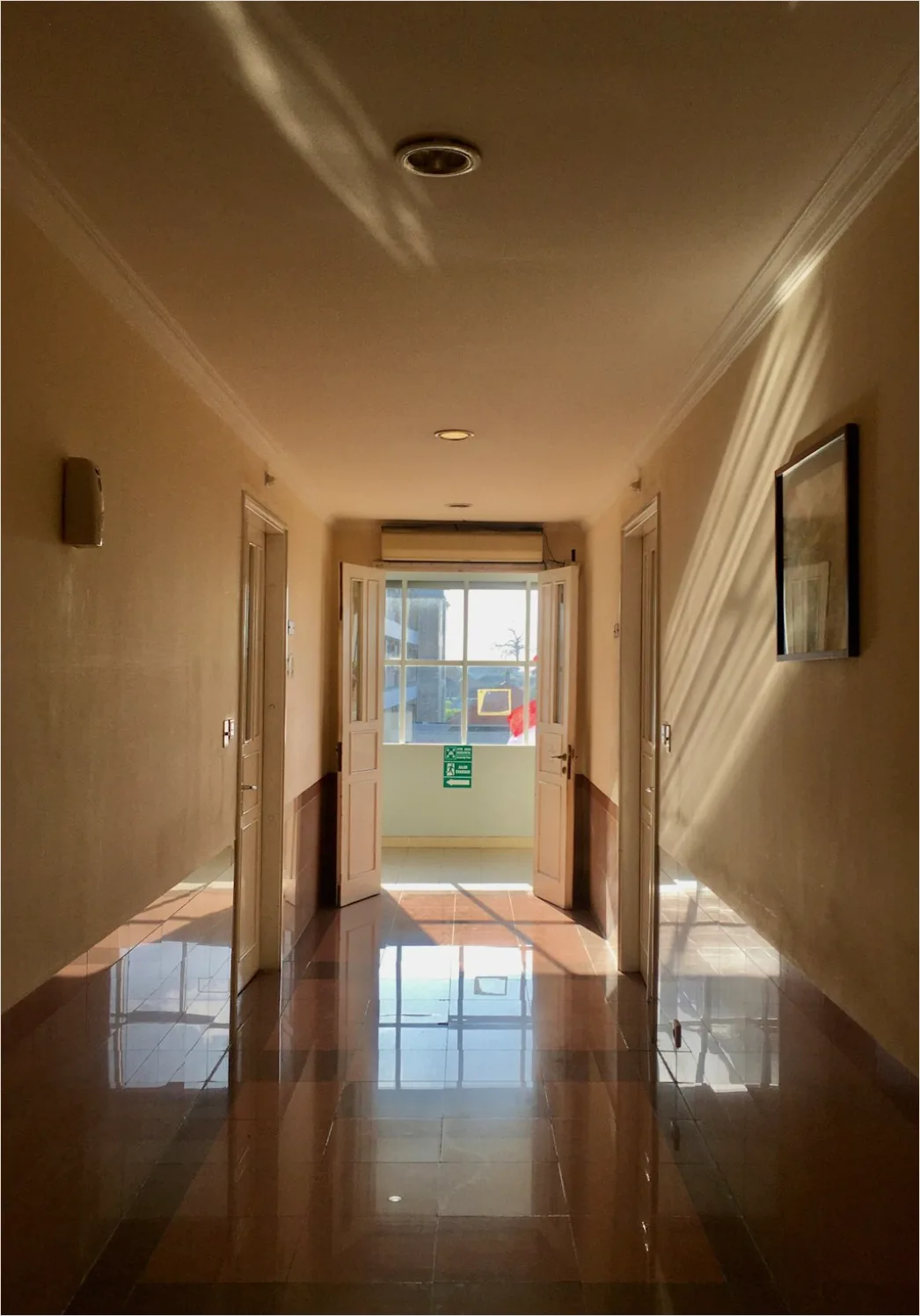Detail Hospital Corridor Clean Sterile Lighting Number 6
