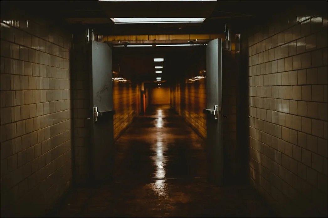 Detail Hospital Corridor Clean Sterile Lighting Number 7