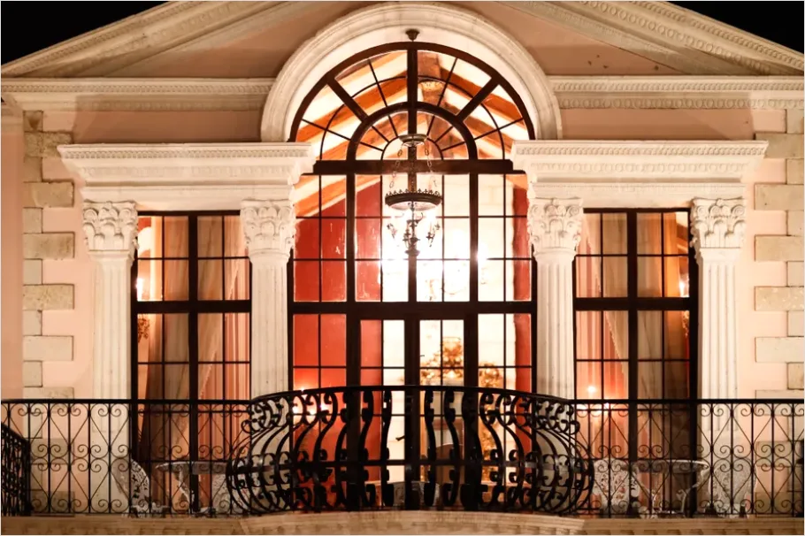 Detail Luxury Mansion Exterior Night Photo Number 5