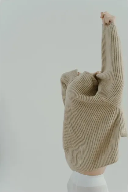 Detail Minimal Beige Outfit Aesthetic Photo Number 12