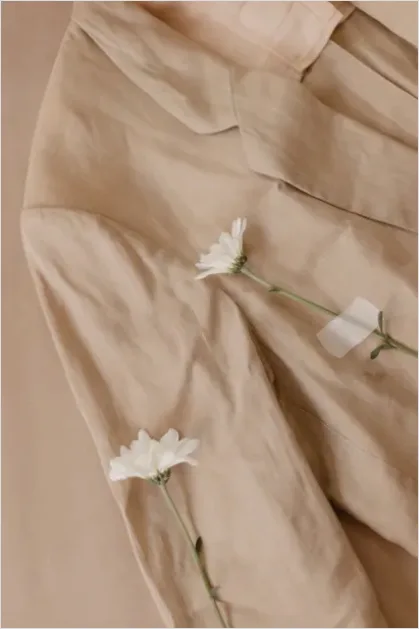 Detail Minimal Beige Outfit Aesthetic Photo Number 7