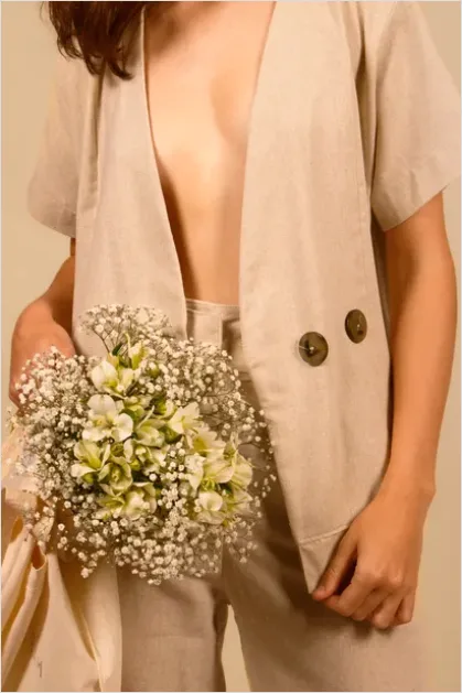 Detail Minimal Beige Outfit Aesthetic Photo Number 9