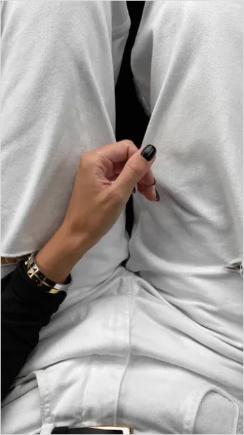 Detail Minimal Black Outfit Aesthetic Photo Number 2