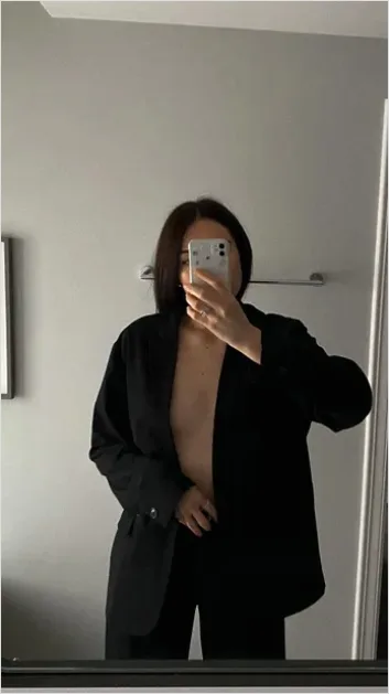 Detail Minimal Black Outfit Aesthetic Photo Number 15