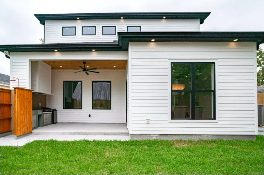 Detail Net Zero Home Exterior Photo Number 2