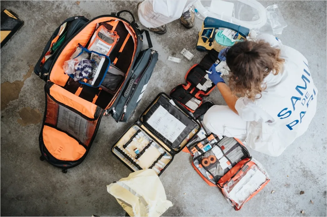 Detail Paramedic Providing First Aid Emergency Number 2