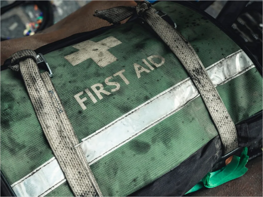 Detail Paramedic Providing First Aid Emergency Number 4
