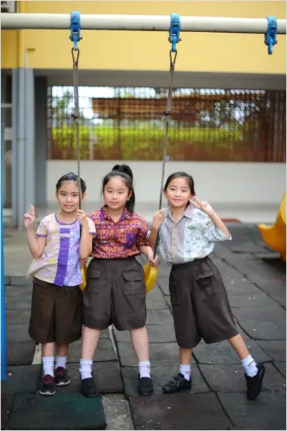 Playground Recess Students Photo 7c87