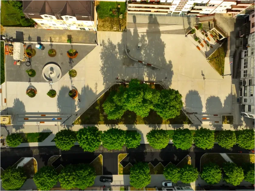 Detail Public Plaza Architecture Photo Number 4