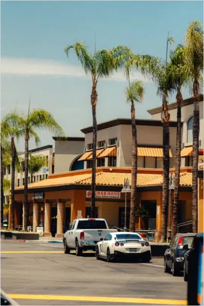 Detail Retail Strip Center Exterior Photo Number 3