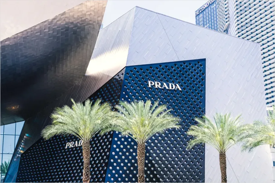 Detail Retail Strip Center Exterior Photo Number 8