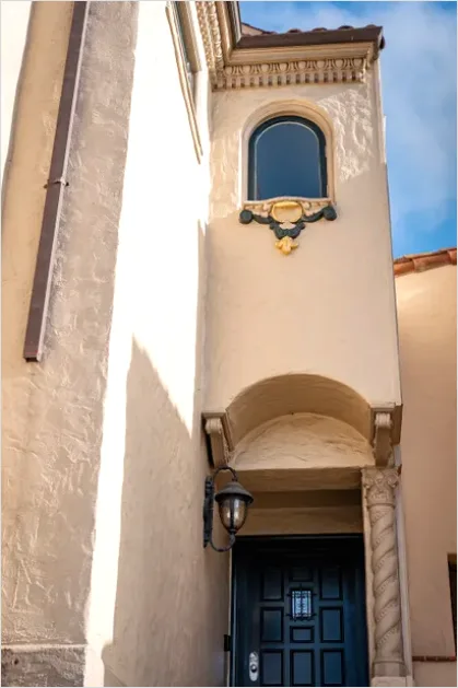Detail Stucco House Exterior Facade Photo Number 6