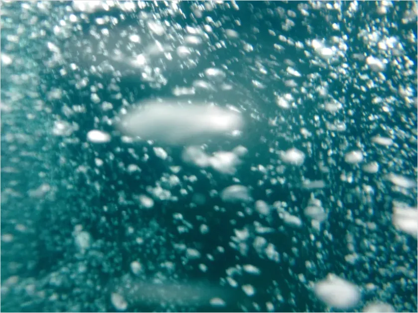 Detail Underwater Abstract Bubbles Photo Number 12