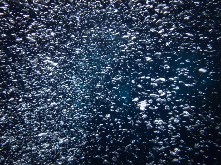 Detail Underwater Abstract Bubbles Photo Number 7